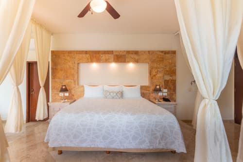 Villa Palmeras, Room