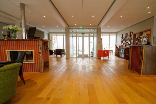 Lake Hotel Gistihusid Egilsstadir, Reception