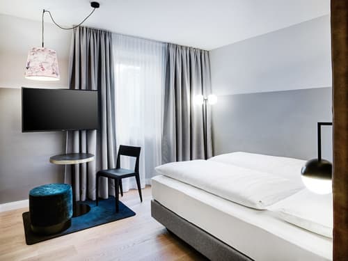 Stage 12 Hotel by Penz, Room