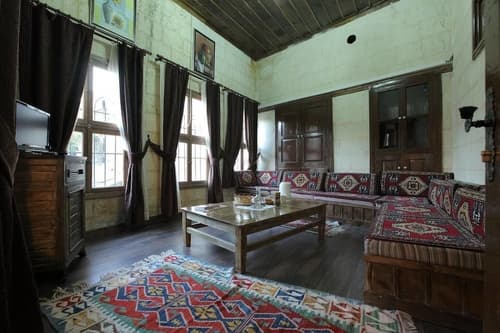 Ali Bey Konagi, Room