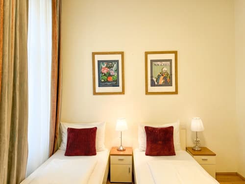 Riess City Rooms - Self Check-In, Room