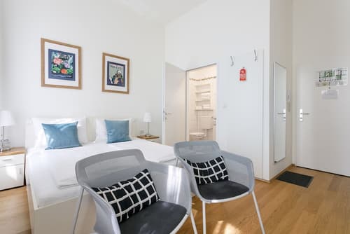 Riess City Rooms - Self Check-In, Room