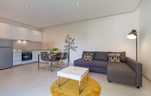 Olive Tree Apartments, Room