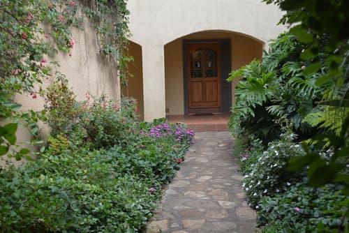 Thaba Tsweni Lodge and Safaris, Lobby