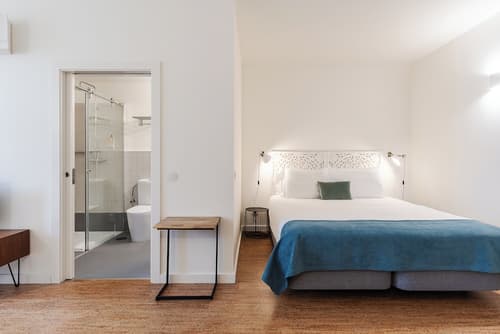 Galerias Nightlife Fashion Flats, Primary image