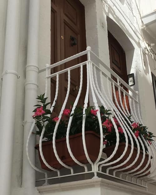 Casa Baldassarre, Balcony