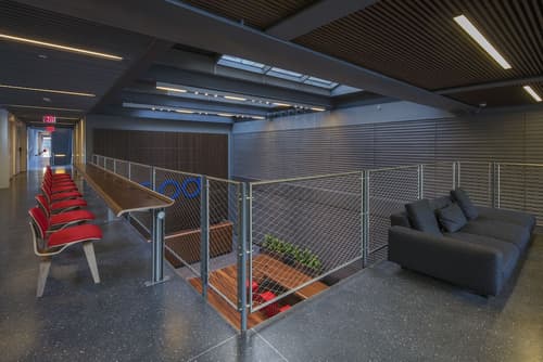 Pod Brooklyn, Lobby sitting area