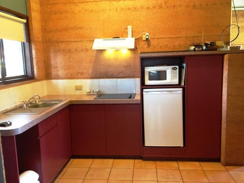 Pemberton Lake View Chalets, Private kitchenette