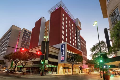 Hilton Garden Inn San Antonio Downtown Riverwalk, Exterior