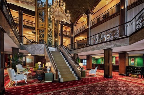 Graduate by Hilton Providence, Lobby