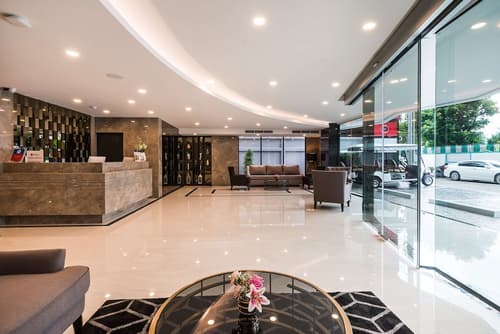 SureStay Plus Hotel by Best Western Sukhumvit 2, Lobby