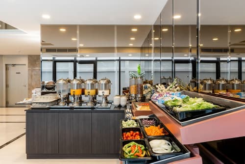 SureStay Plus Hotel by Best Western Sukhumvit 2, Restaurant
