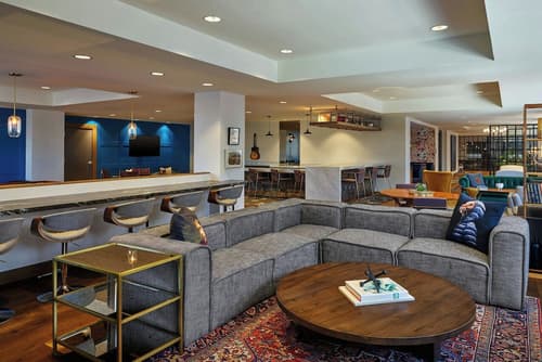 Renaissance Saint Elm Dallas Downtown Hotel, Lobby