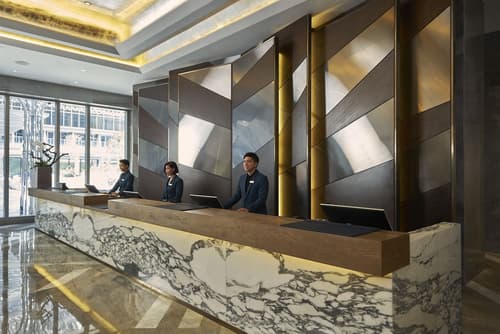 Hilton Manila Newport World Resorts, Reception