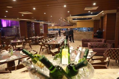 juSTa Sajjangarh Resort & Spa, Restaurant