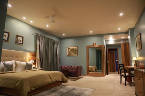 juSTa Sajjangarh Resort & Spa, Room