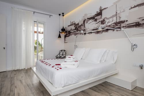 Hotel Abril 37, Primary image