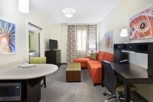Staybridge Suites Miami International Airport by IHG, Room