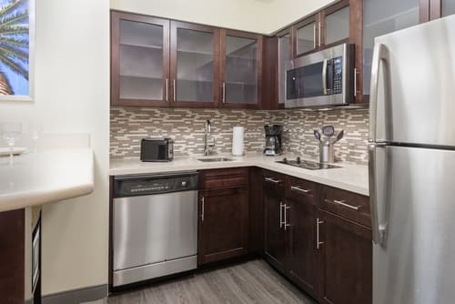 Staybridge Suites Miami International Airport by IHG, Room