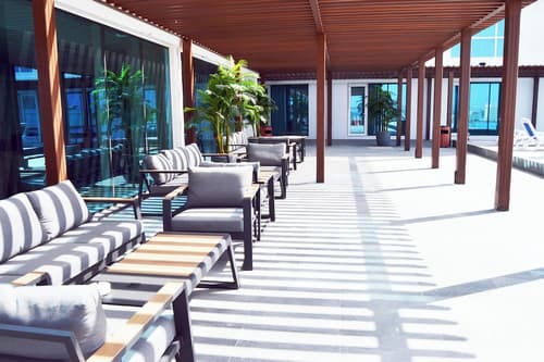 Surgrand Hotel, Outdoor dining