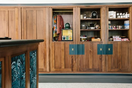 Hotel Clermont, Lobby