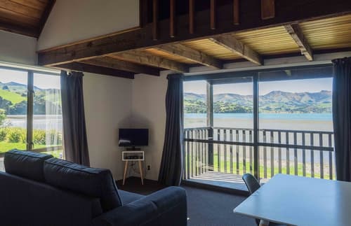 Duvauchelle Seaside Motel, Primary image