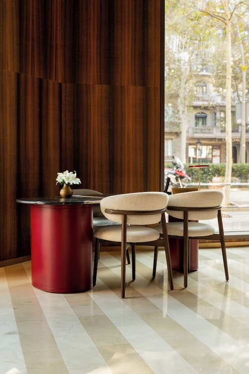 Almanac Barcelona, Lobby sitting area