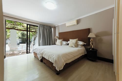 Whale Away Guest House, Room