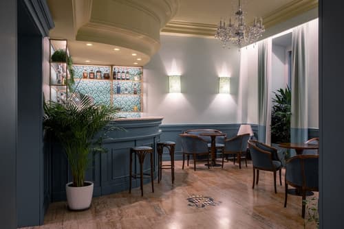 Hotel Montecarlo, Reception