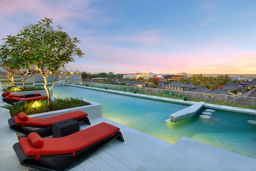 Aryaduta Bali, Rooftop pool