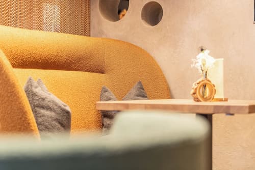 Hotel Enzian, Lobby sitting area