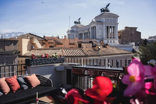 Otivm Hotel, Primary image