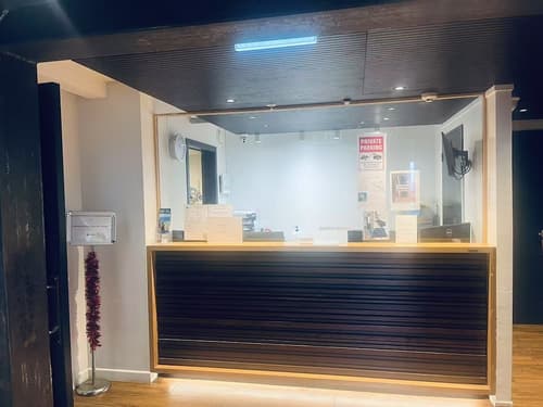 No. 9 Hotel - Hostel, Reception