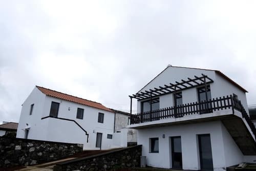 Sara Village, Reception