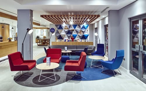 Holiday Inn Express Gibraltar by IHG, Lobby sitting area