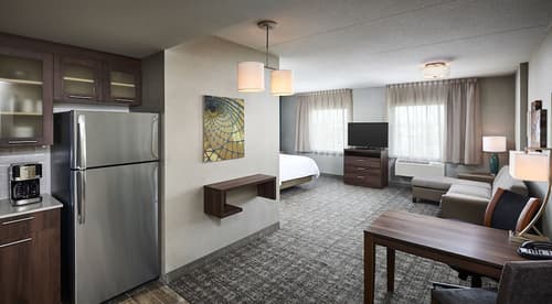 Staybridge Suites Niagara-On-The-Lake by IHG, Room