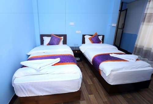 Hotel Rising Home, Room