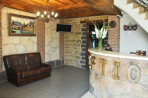 Hotel Gremi, Reception