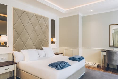 Heritage Grand Perast, Room