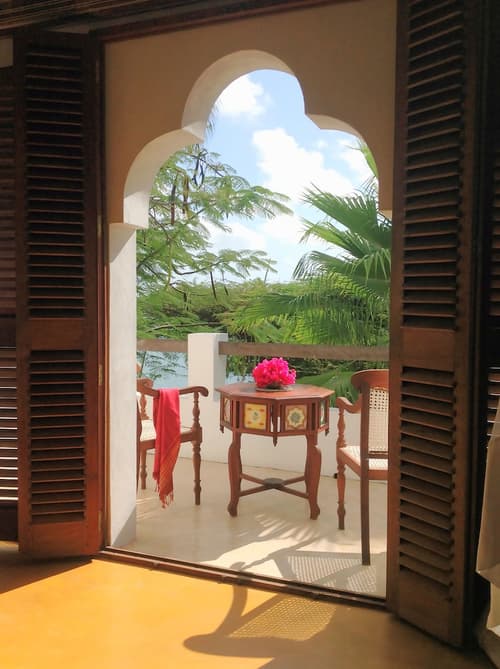 Kijani Hotel, Balcony