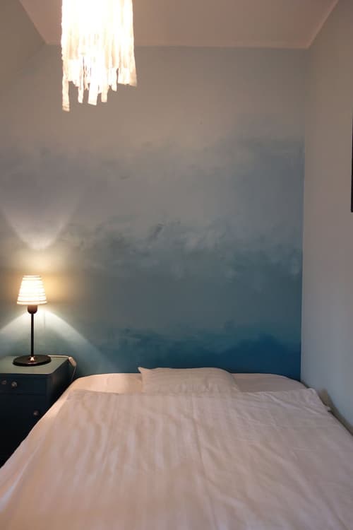 Looming Hostel, Room