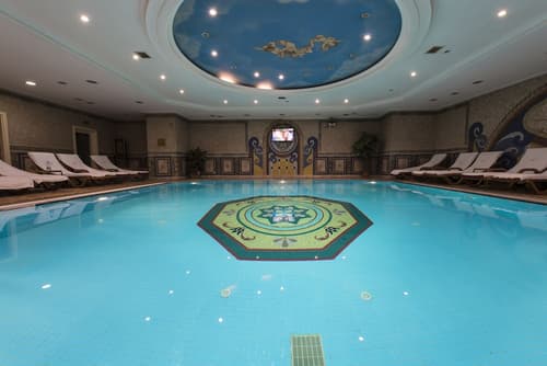 Akar International Hotel, Indoor pool