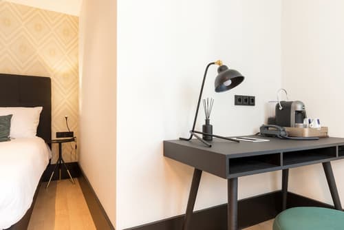 The James Hotel Rotterdam, Room