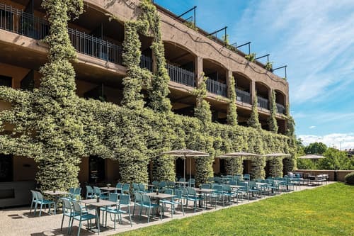 SOWELL HÔTELS Les Chevaliers, Terrace/patio