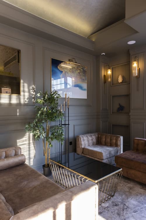 Hotel Karbelsun, Reception