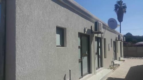 Tsumeb Guesthouse Kamho, Property grounds