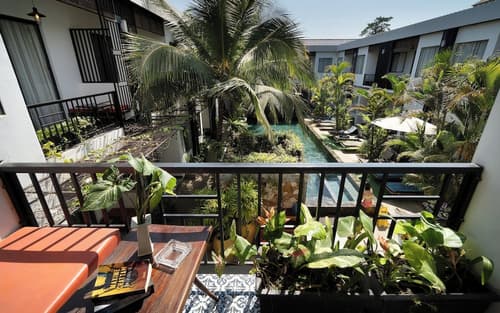 Central Corner d’Angkor, Balcony