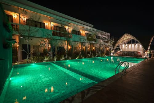 Sabara Angkor Resort & Spa, Outdoor pool