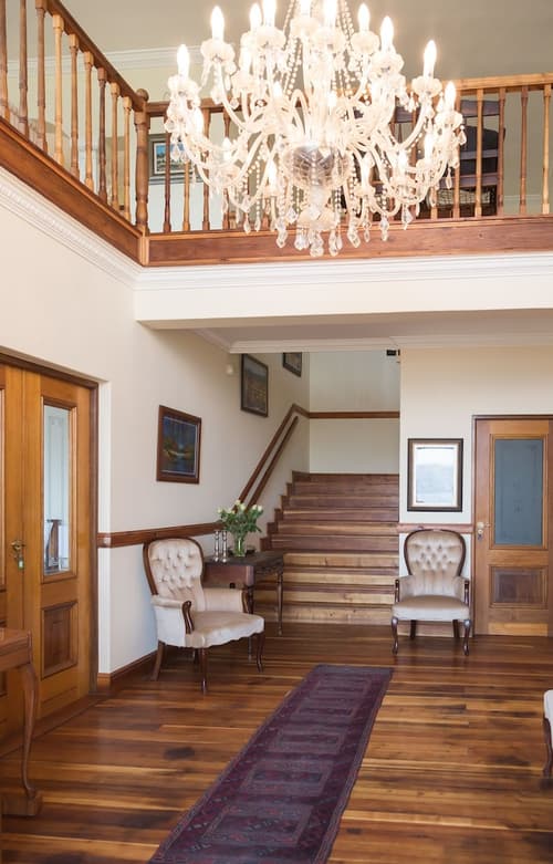 Moncrieff Manor, Interior entrance