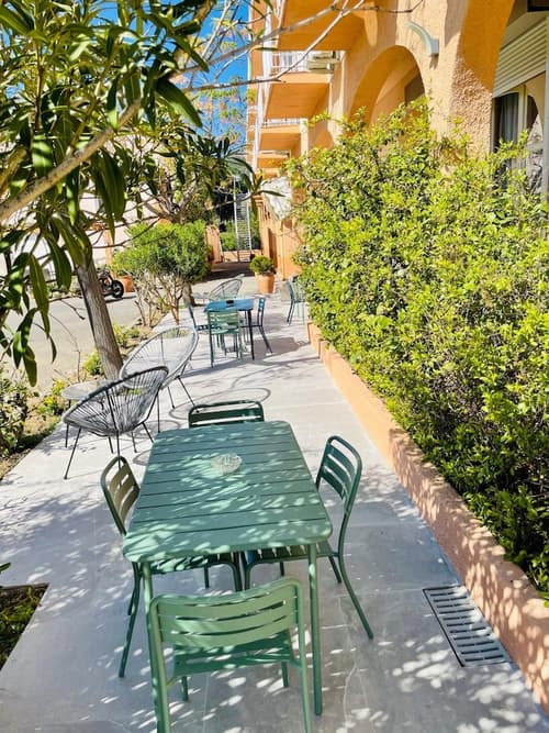 Hôtel Les Arbousiers, Balcony
